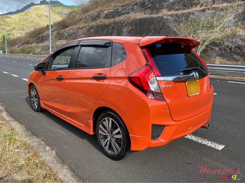 2016' Honda Fit RS photo #3