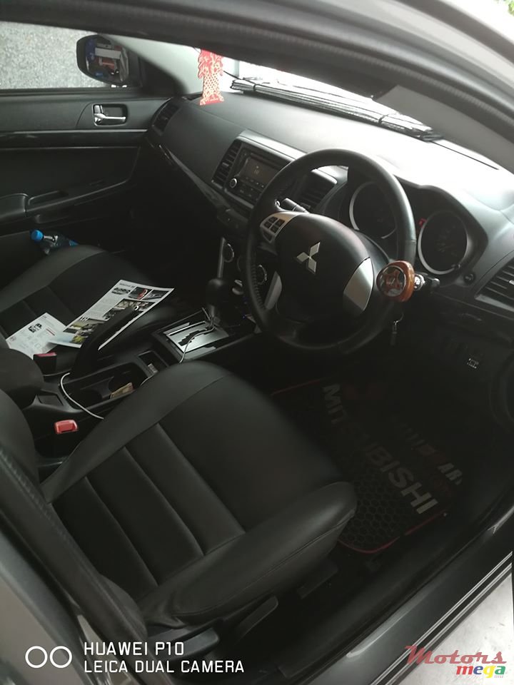 2017' Mitsubishi Lancer ex photo #2