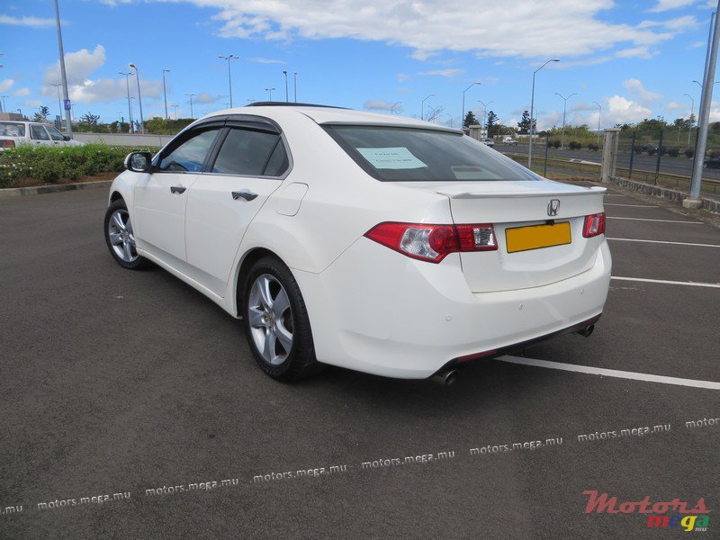 2009' Honda Accord Slightly photo #2