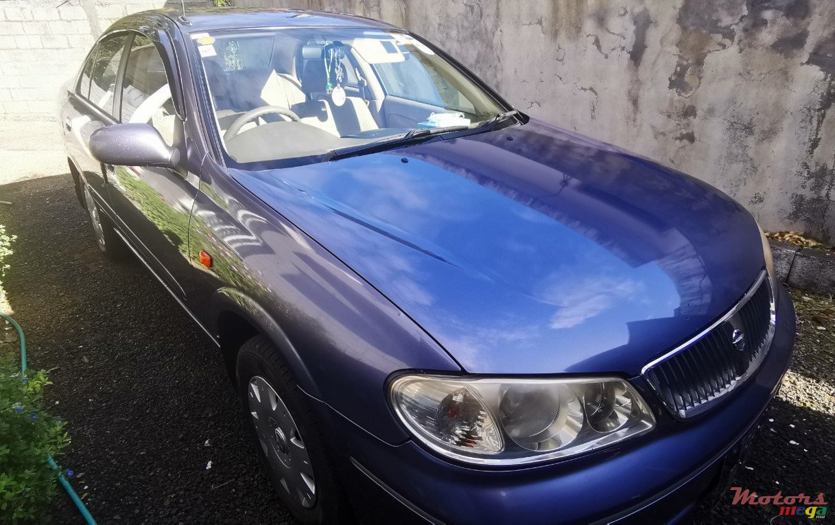 2004' Nissan Sunny photo #3