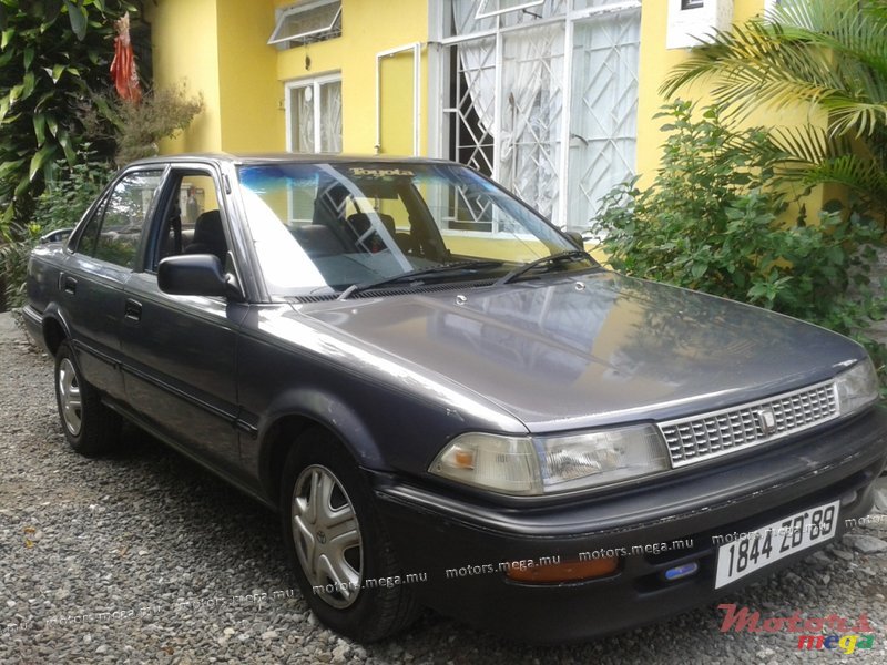 1989' Toyota photo #1