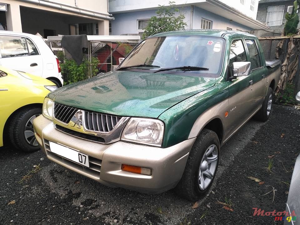 2007' Mitsubishi L 200 photo #2