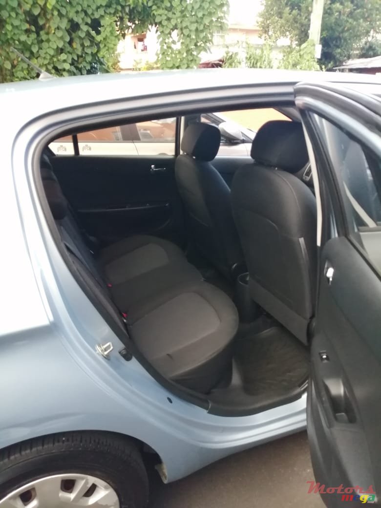 2012' Hyundai i20 photo #5