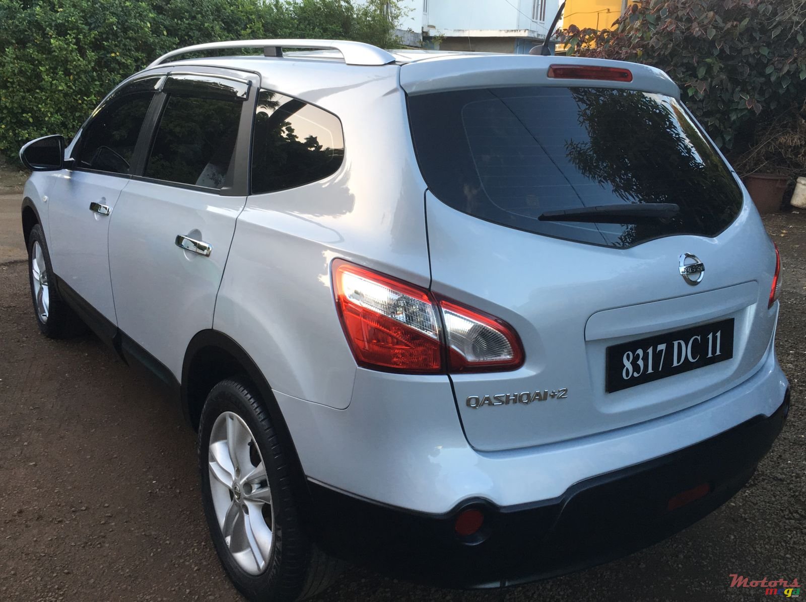 2011' Nissan Qashqai+2 photo #5