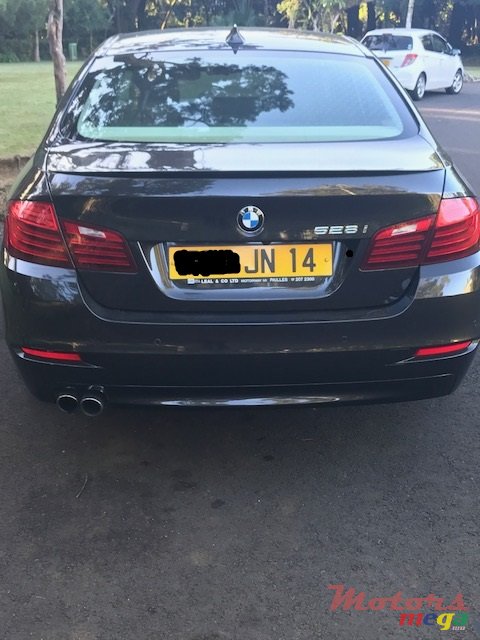 2014' BMW 528 i photo #1