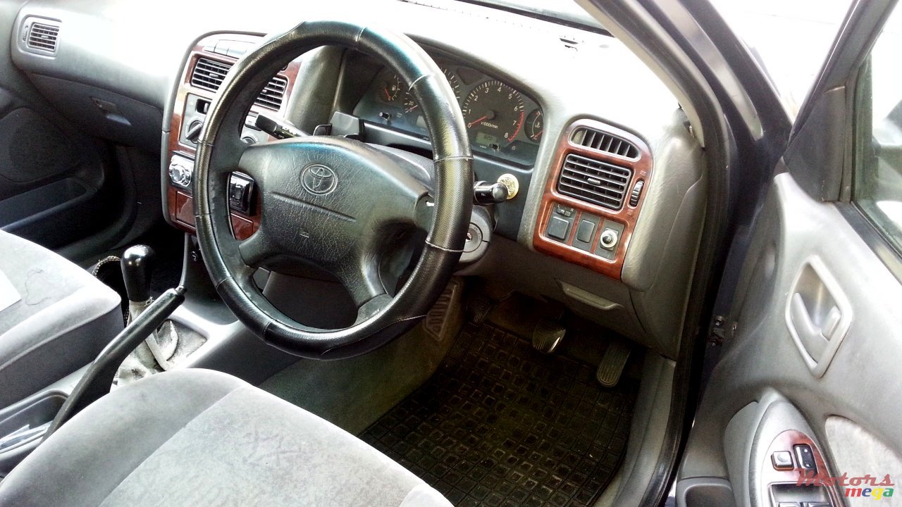 2000' Toyota Corona photo #3