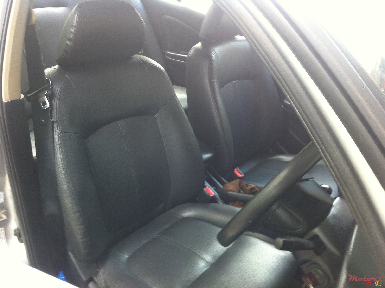 2005' Nissan Sunny photo #4