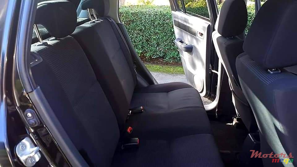 2007' Suzuki Swift photo #6