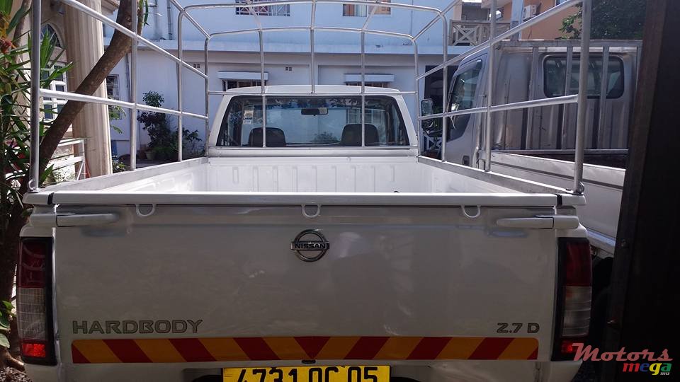 2005' Nissan Hardbody Single cab 2.7D photo #6