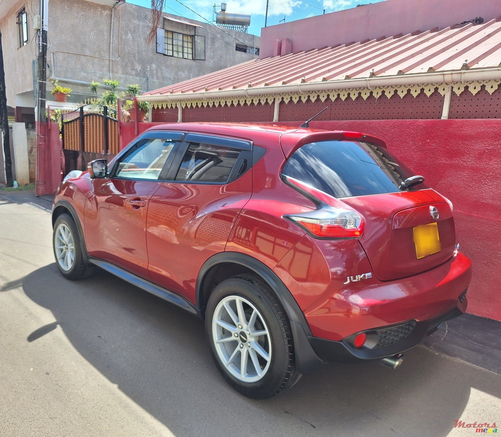 2016' Nissan Juke photo #2