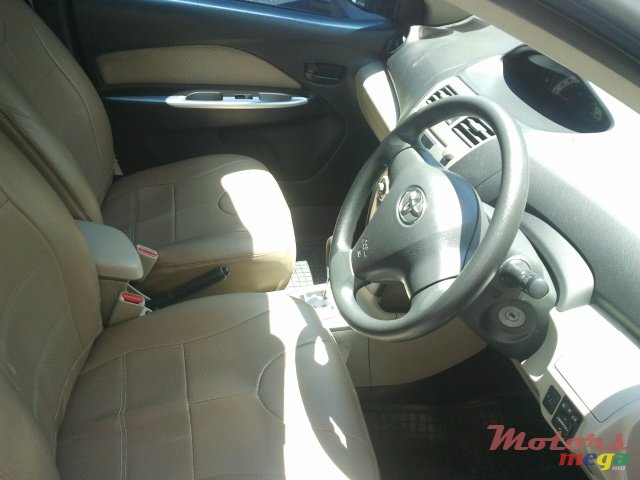 2008' Toyota Yaris belta photo #3
