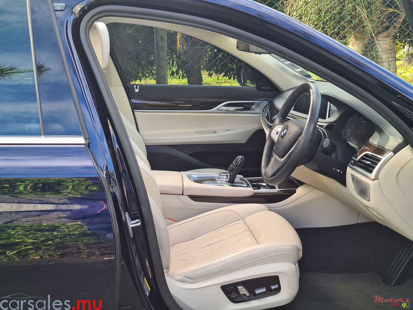 2020' BMW 745 e xDrive iPerformance Hybrid photo #5