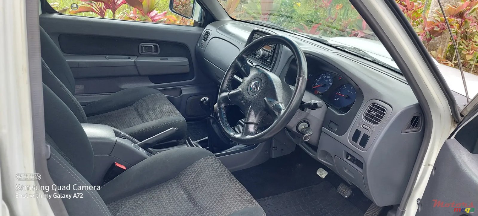 2019' Nissan NP300 Pickup photo #5