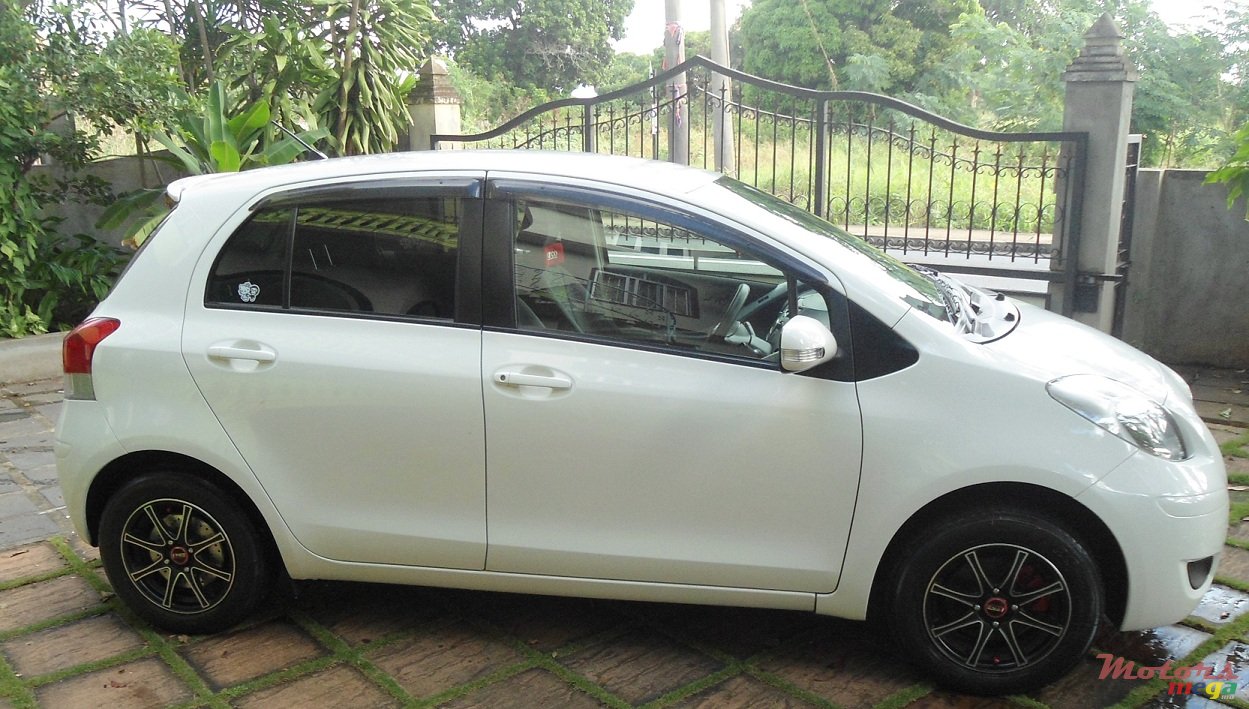 2010' Toyota photo #4