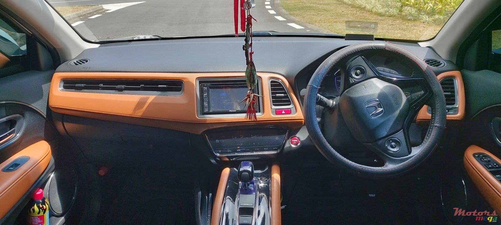 2015' Honda Vezel Z photo #3