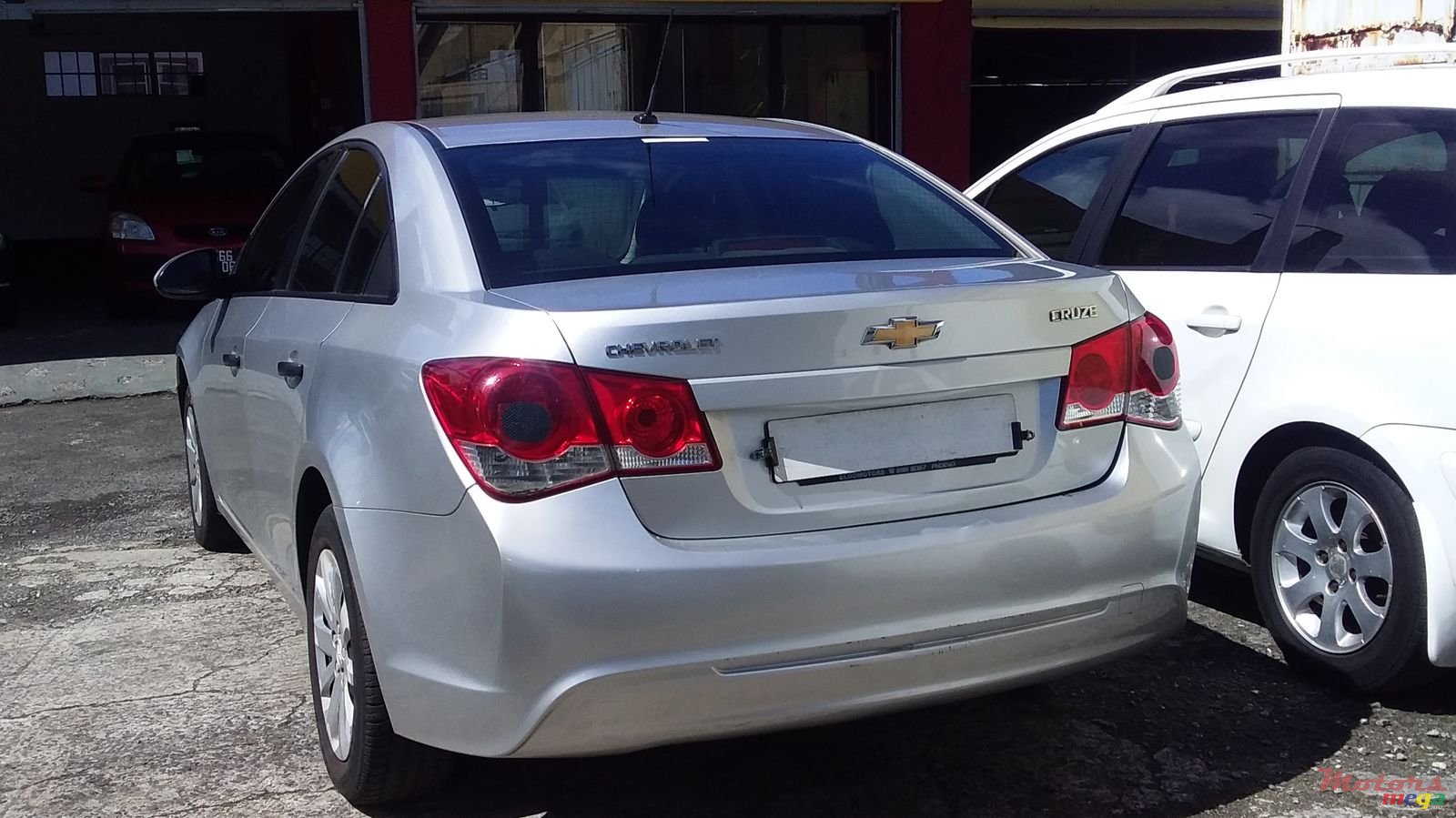 2013' Chevrolet Cruze photo #4