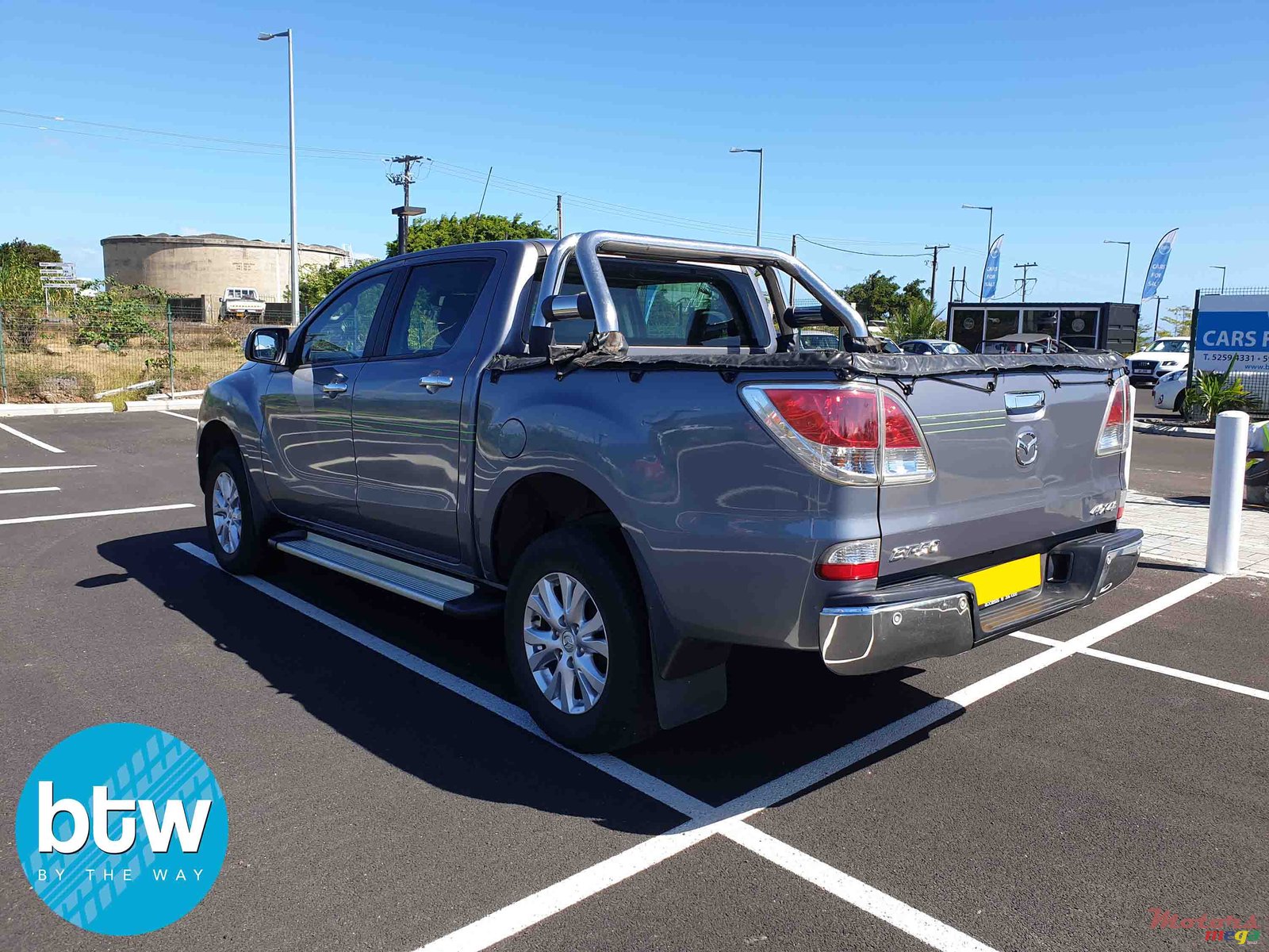 2015' Mazda BT-50 photo #2