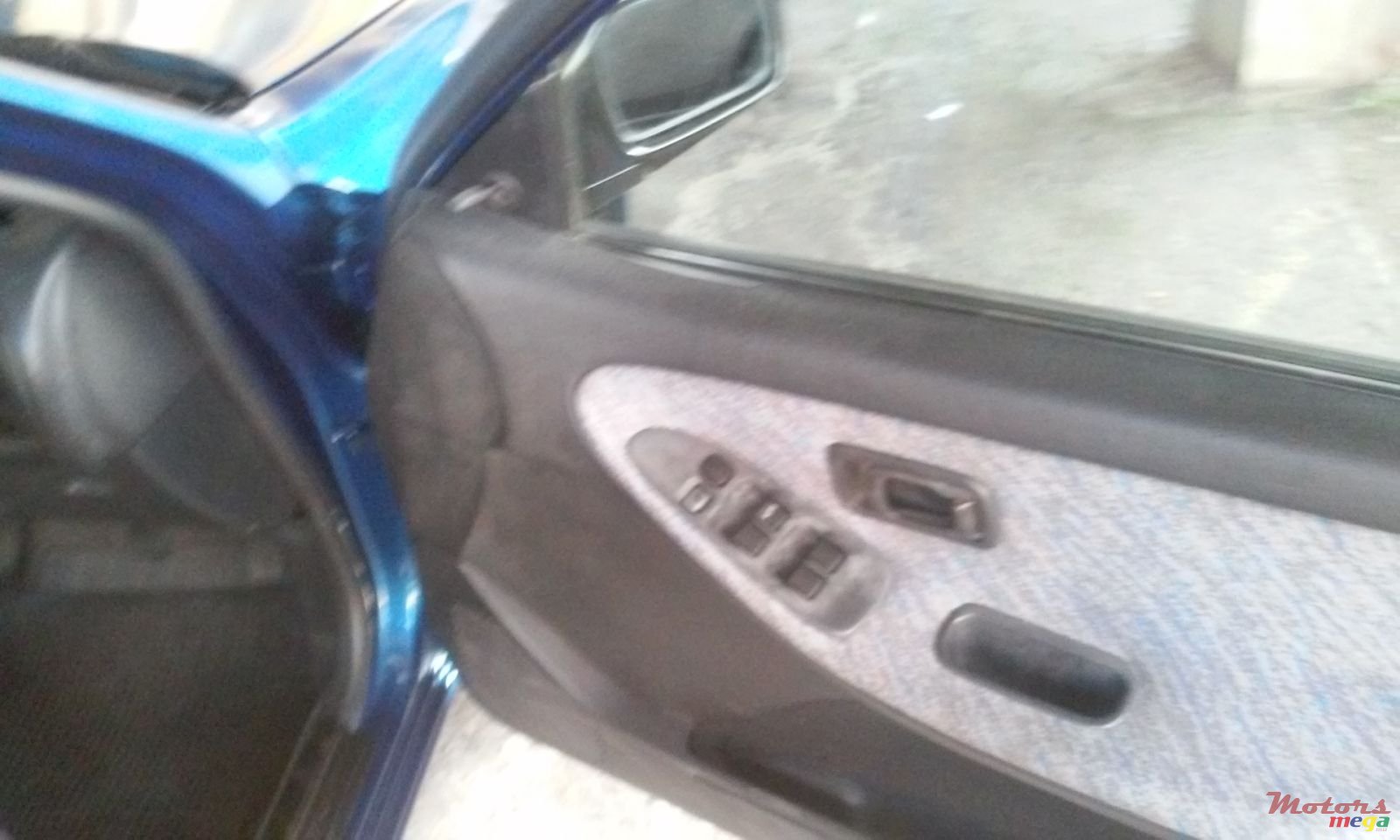 1998' Nissan photo #3