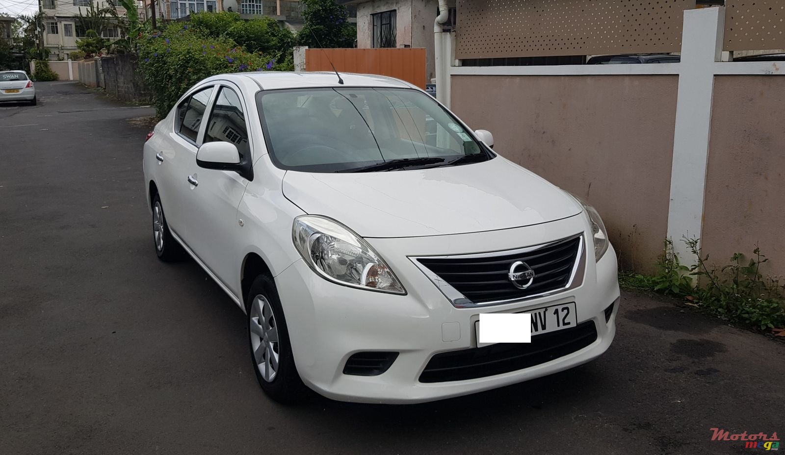 2012' Nissan Almera photo #1