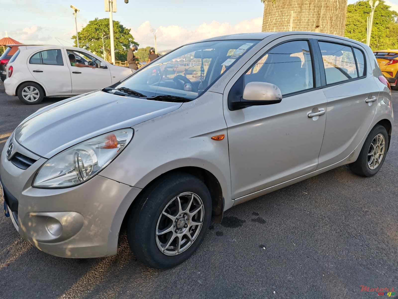 2012' Hyundai i20 photo #1