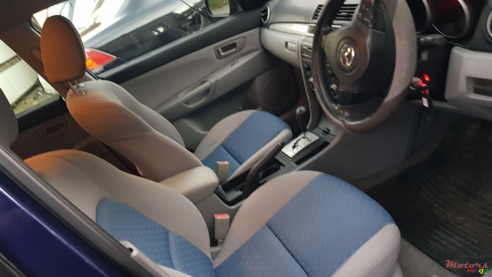 2003' Mazda Axela Automatic photo #6