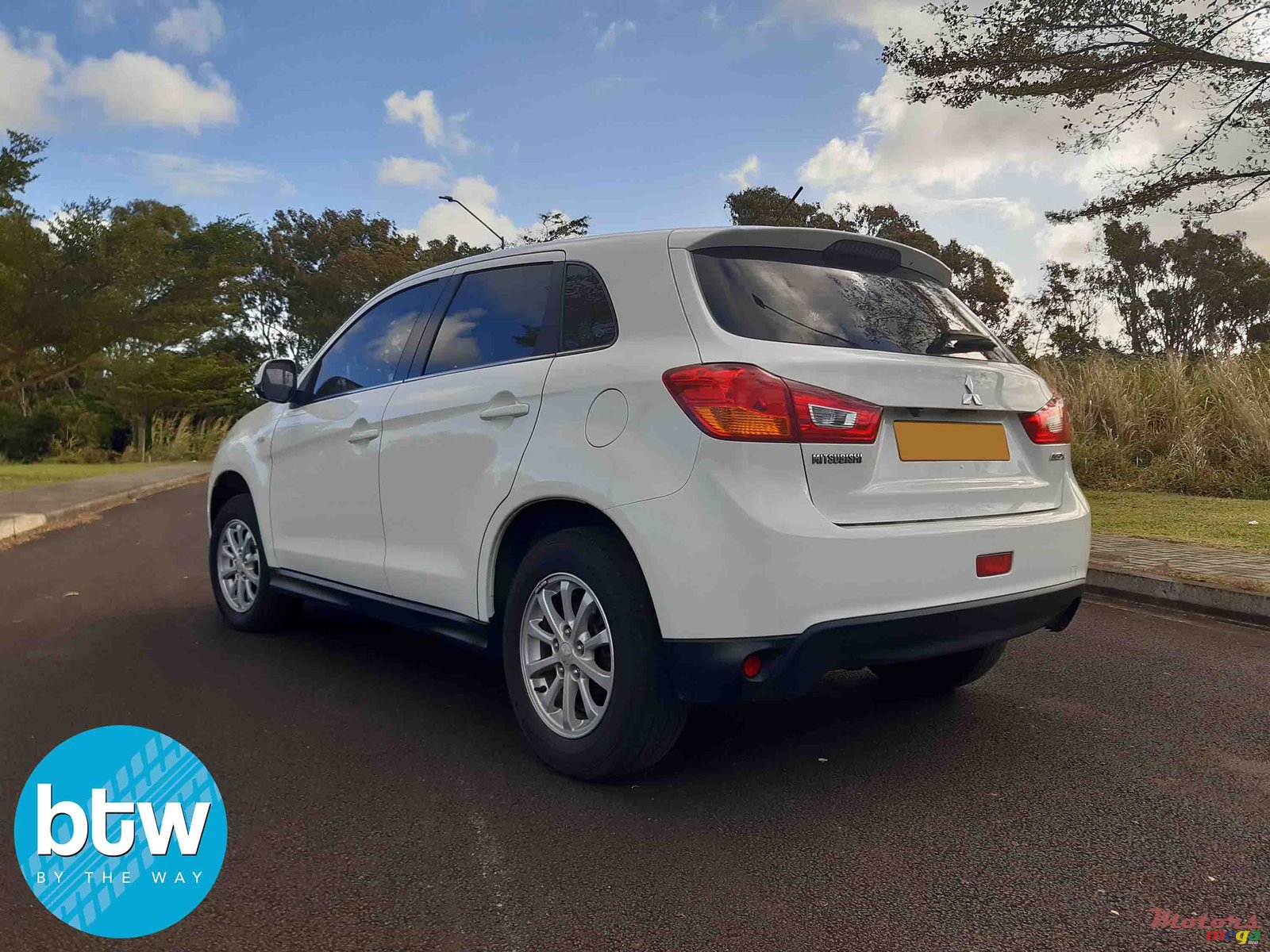 2016' Mitsubishi ASX photo #4