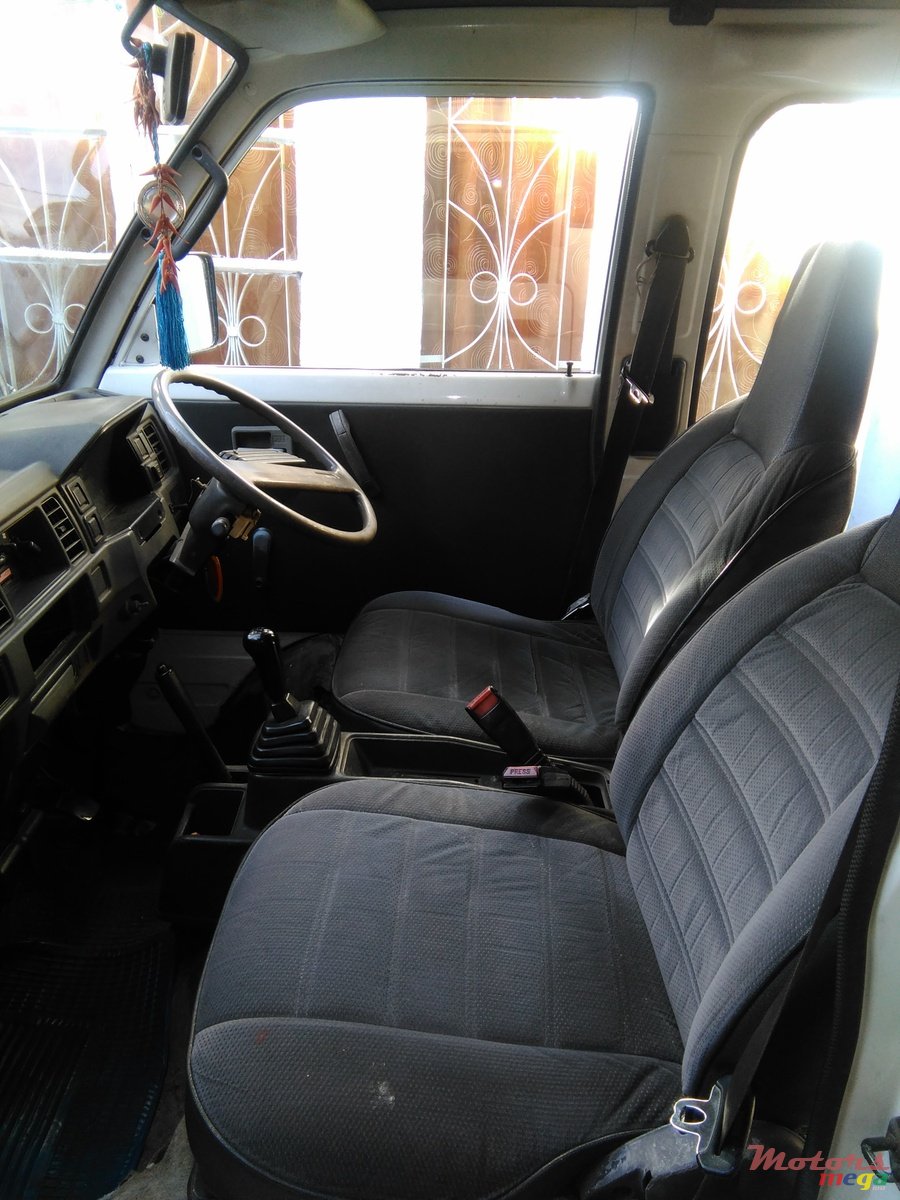 1995' Suzuki photo #4