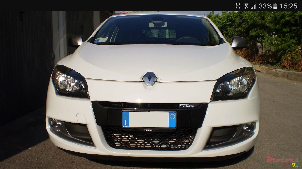 2012' Renault Megane Coupe GT line photo #1