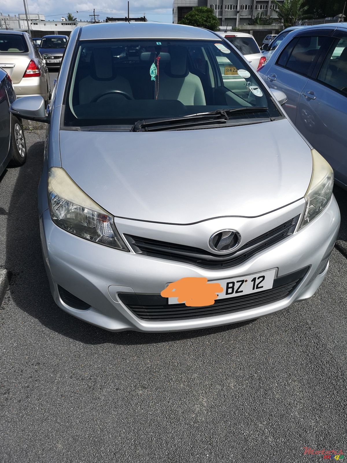 2012' Toyota Vitz photo #1