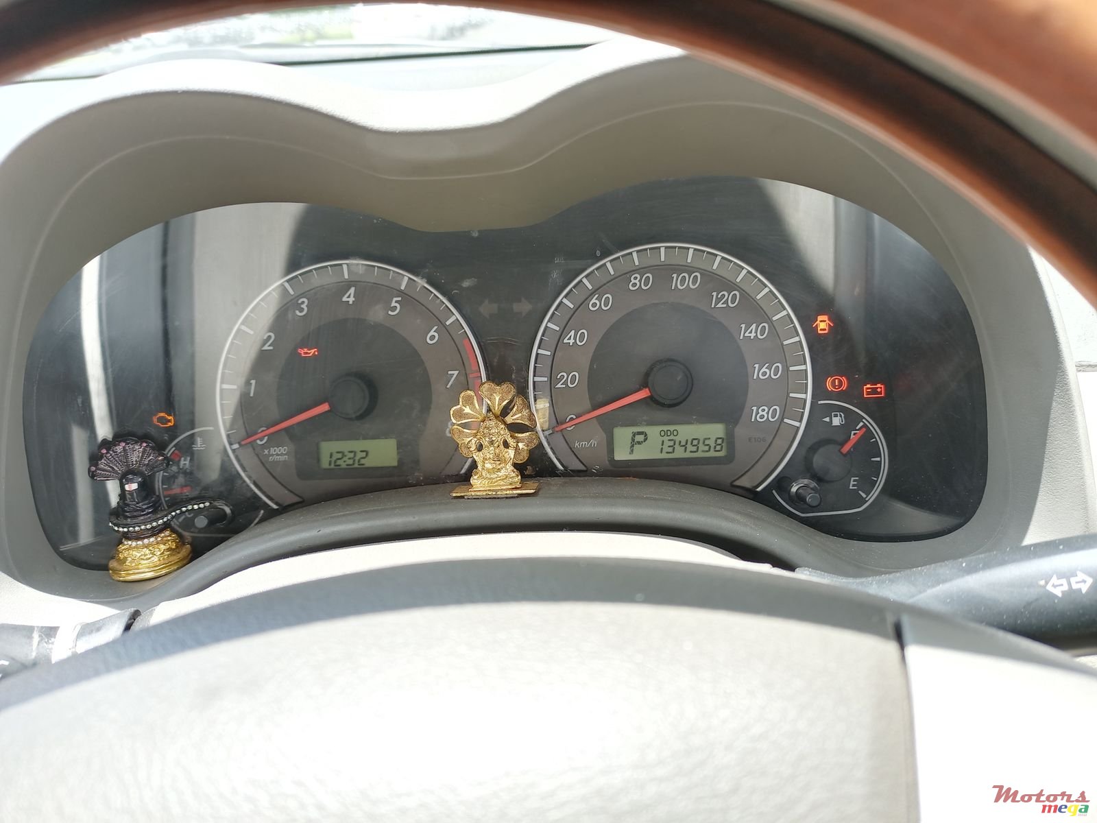 2010' Toyota Axio photo #1