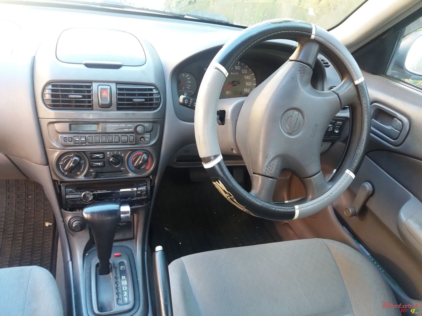 1999' Nissan Sunny photo #4