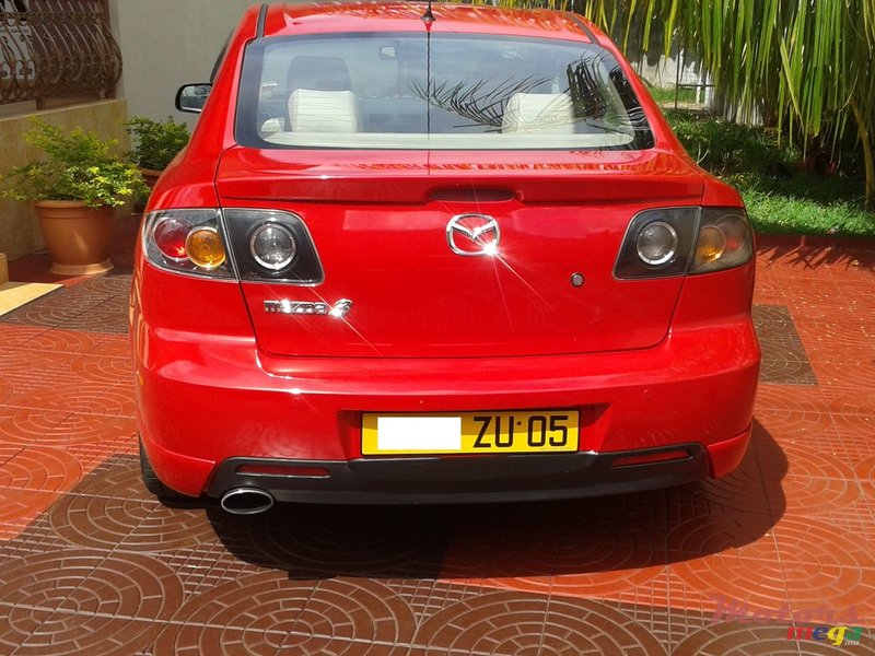 2005' Mazda Mazda3 photo #2