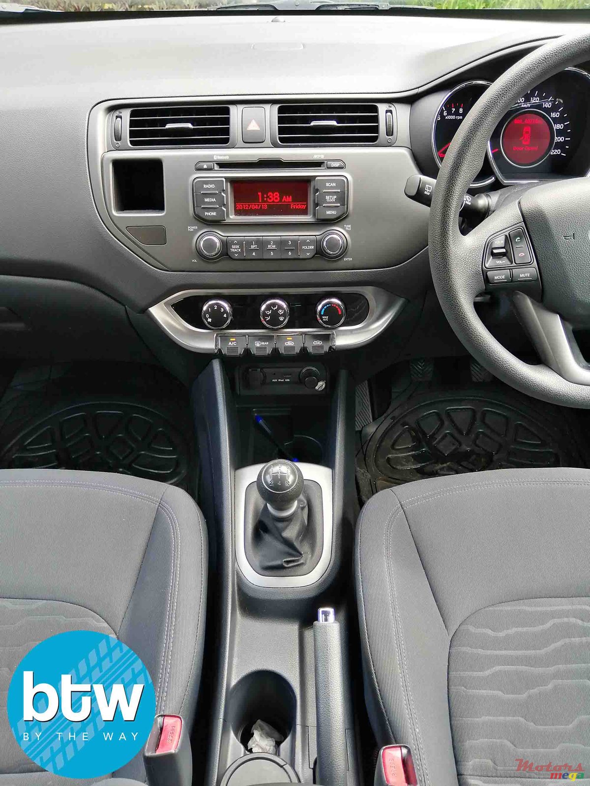 2013' Kia Rio photo #4