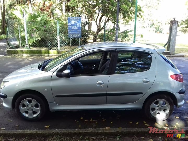 2004' Peugeot 206 photo #3