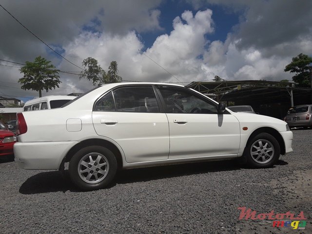 1999' Mitsubishi Lancer photo #3