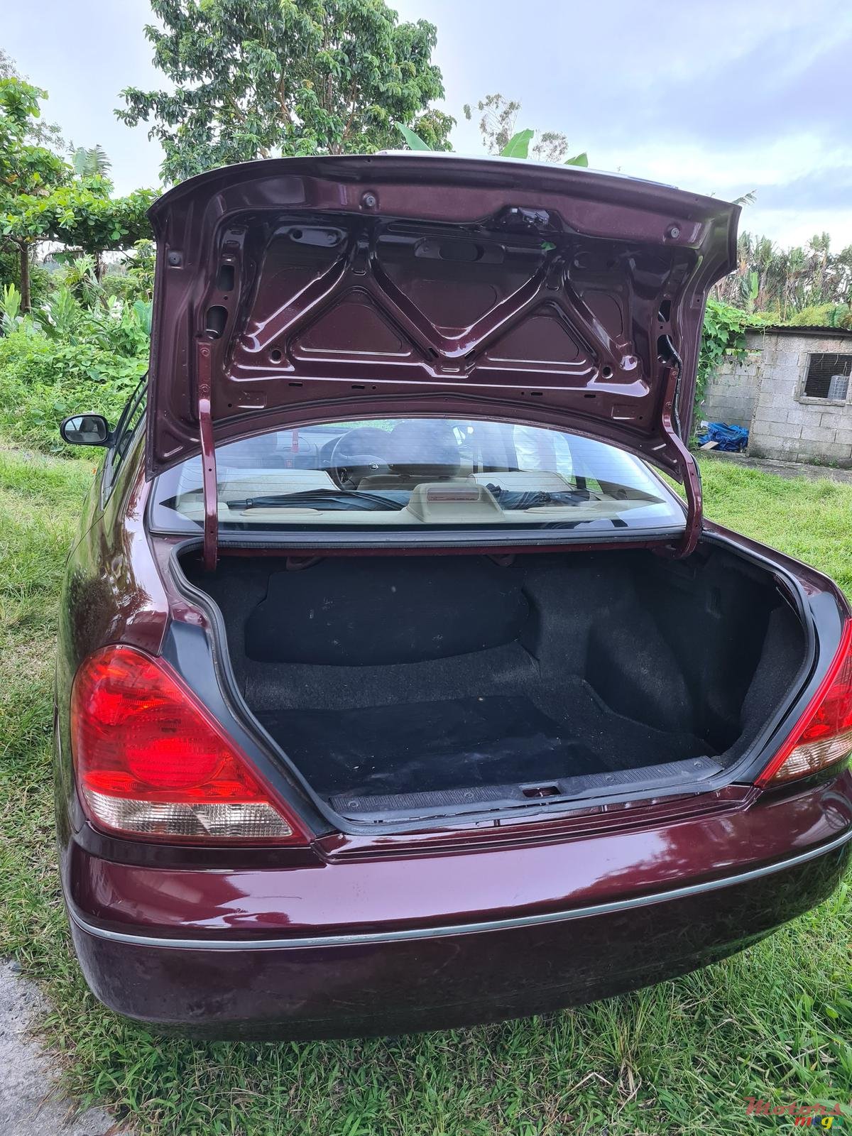 2004' Nissan Sunny photo #7