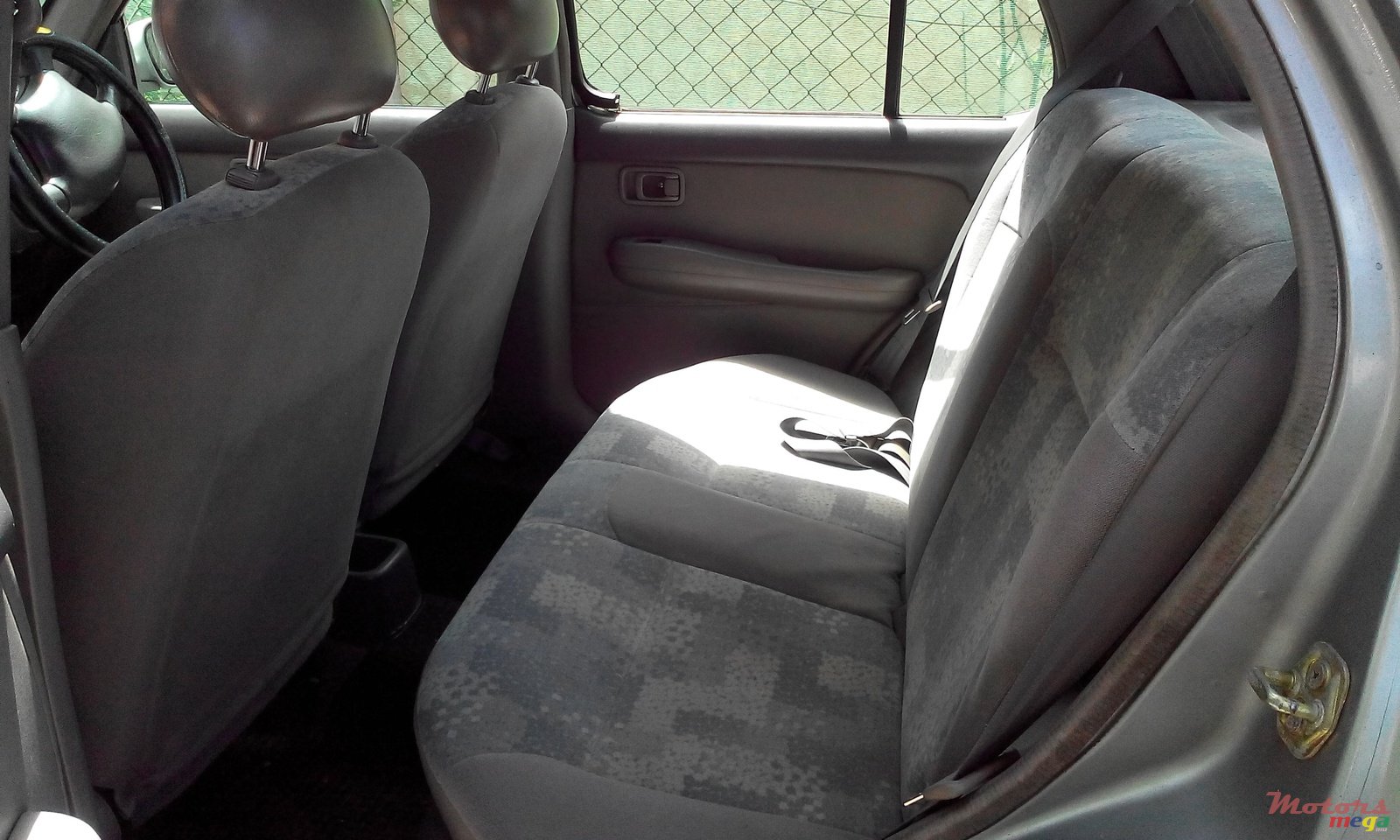 2000' Nissan MARCH photo #4