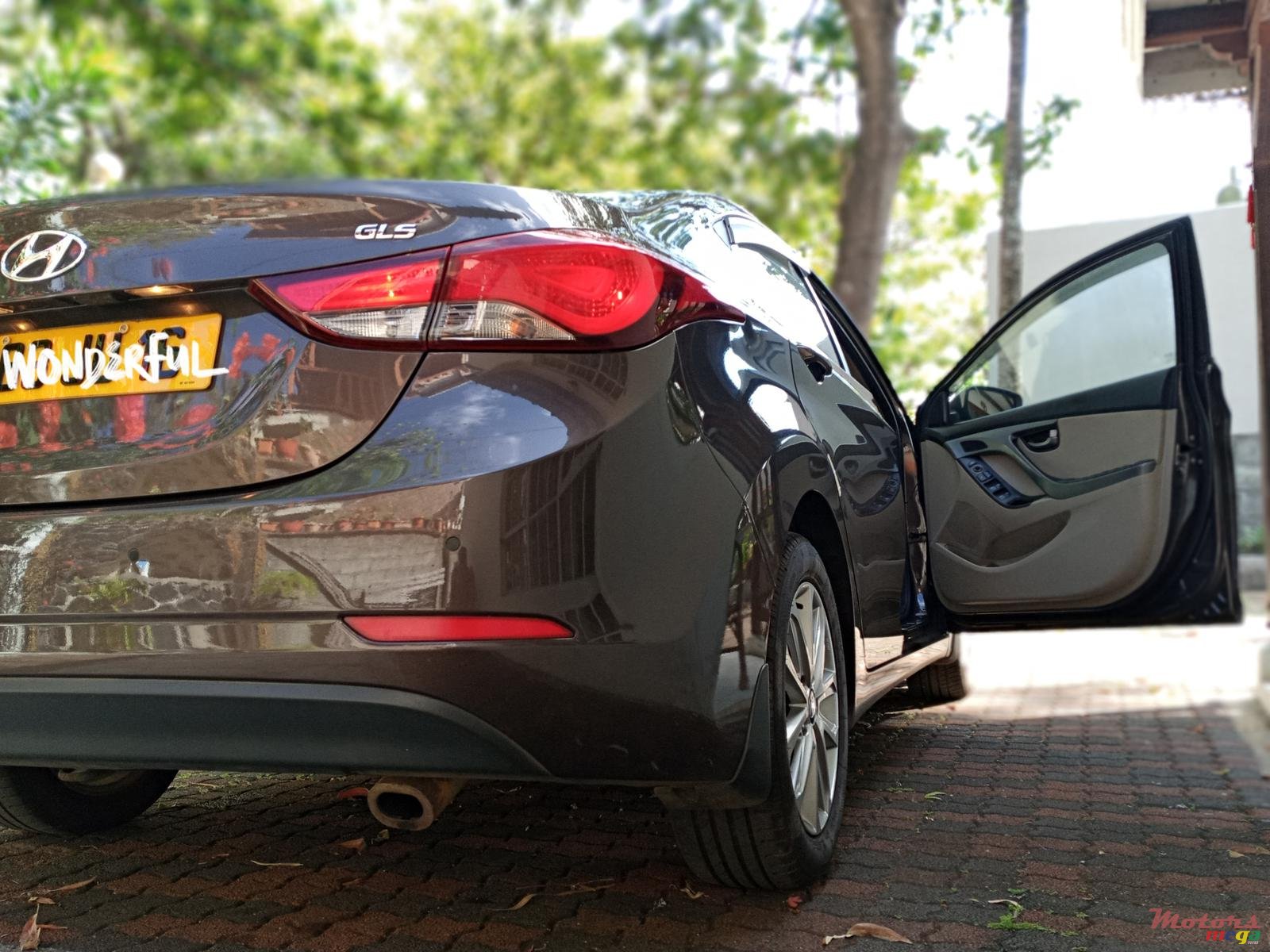 2016' Hyundai Elantra photo #6