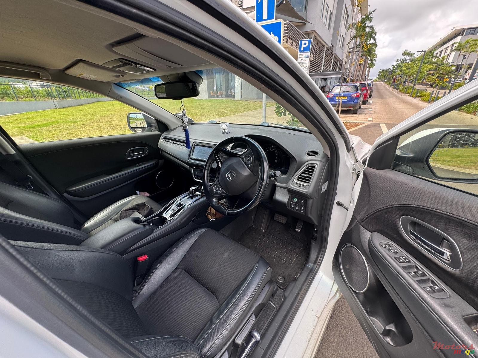 2020' Honda HR-V photo #4