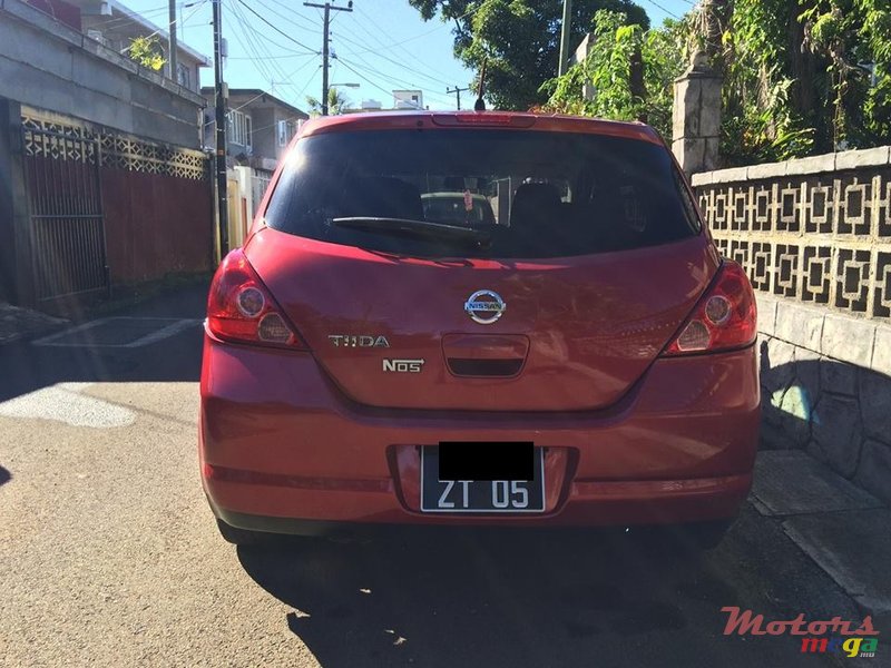 2005' Nissan Tiida photo #3