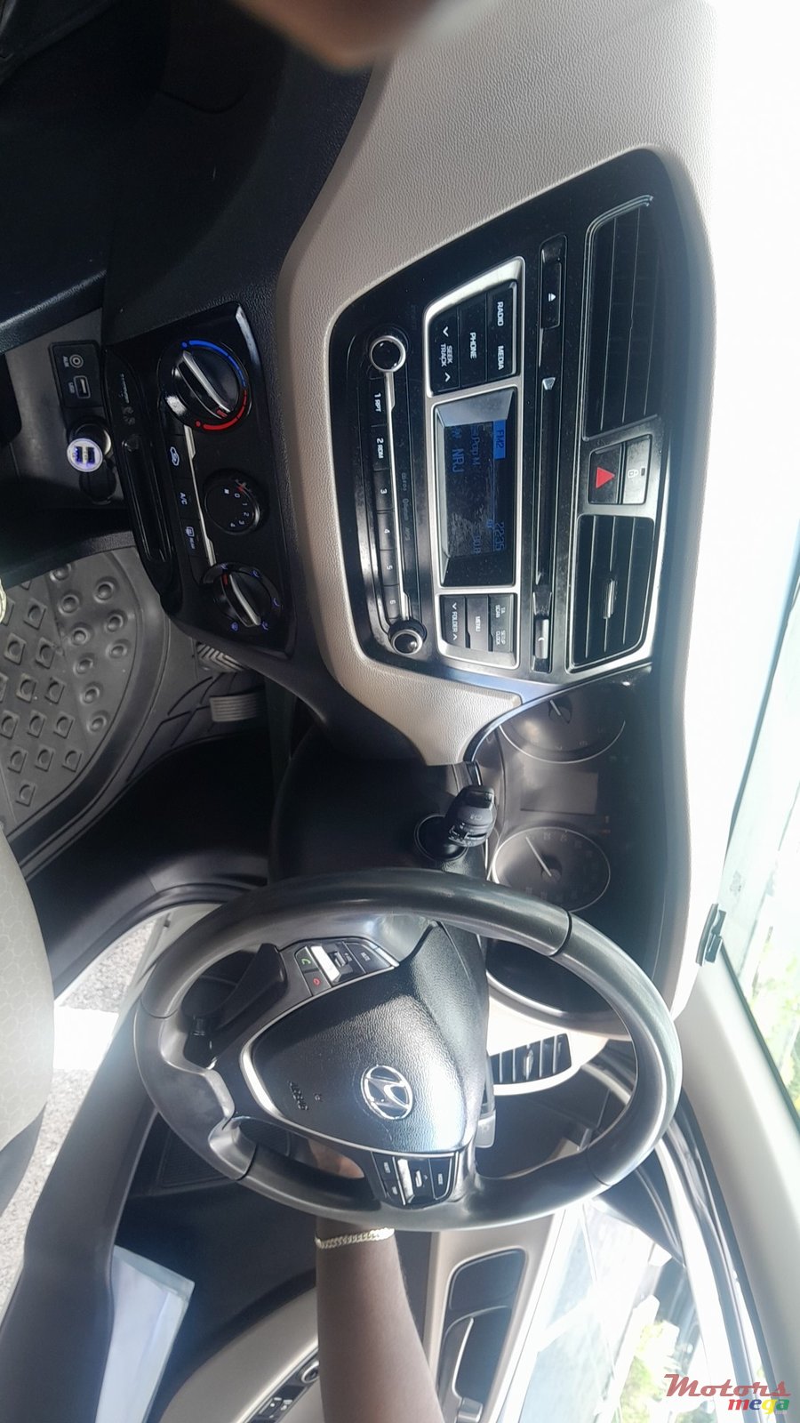 2016' Hyundai i20 photo #7