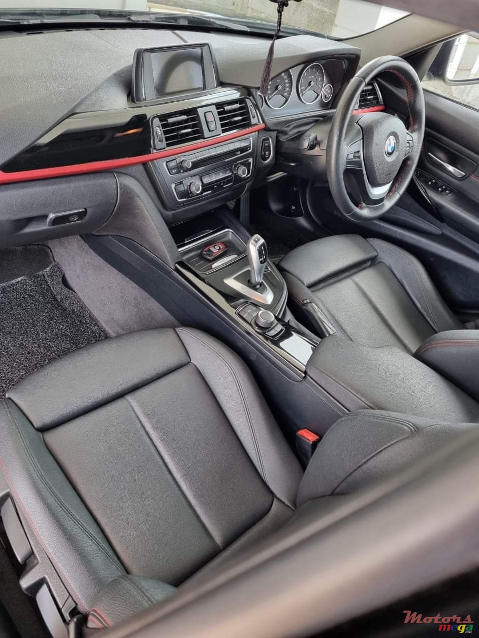 2014' BMW 3 Series photo #4