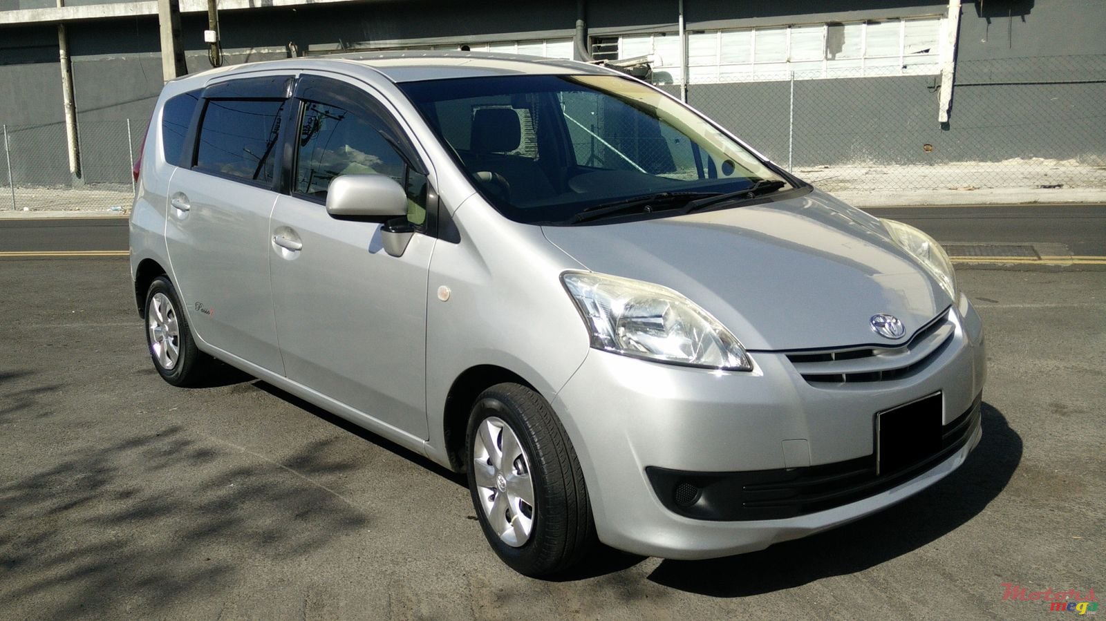 2010' Toyota photo #1