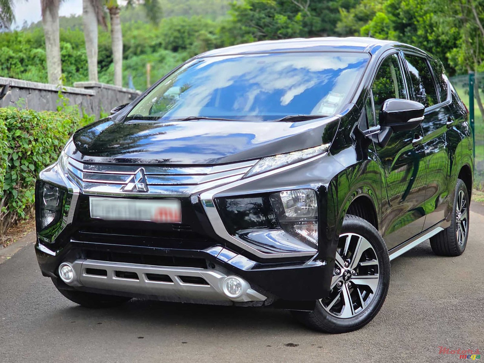 2020' Mitsubishi Xpander GLS 1.5 photo #1