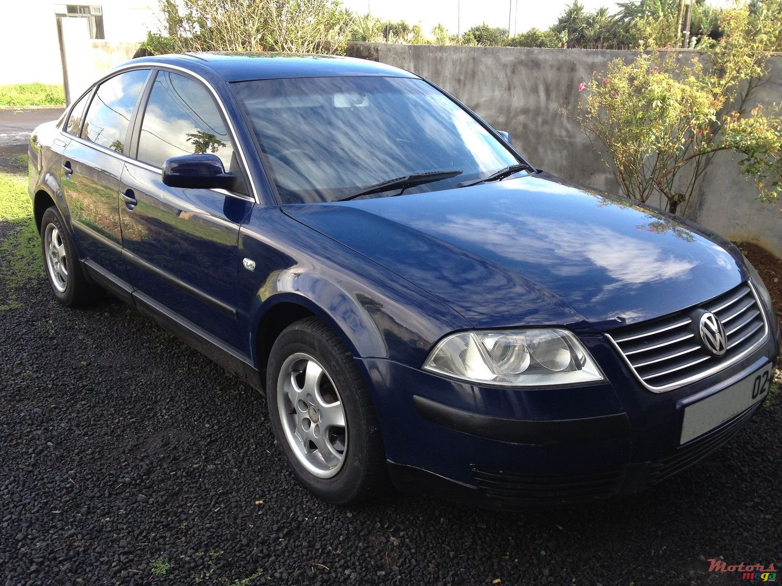 2002' Volkswagen Passat B5 photo #1