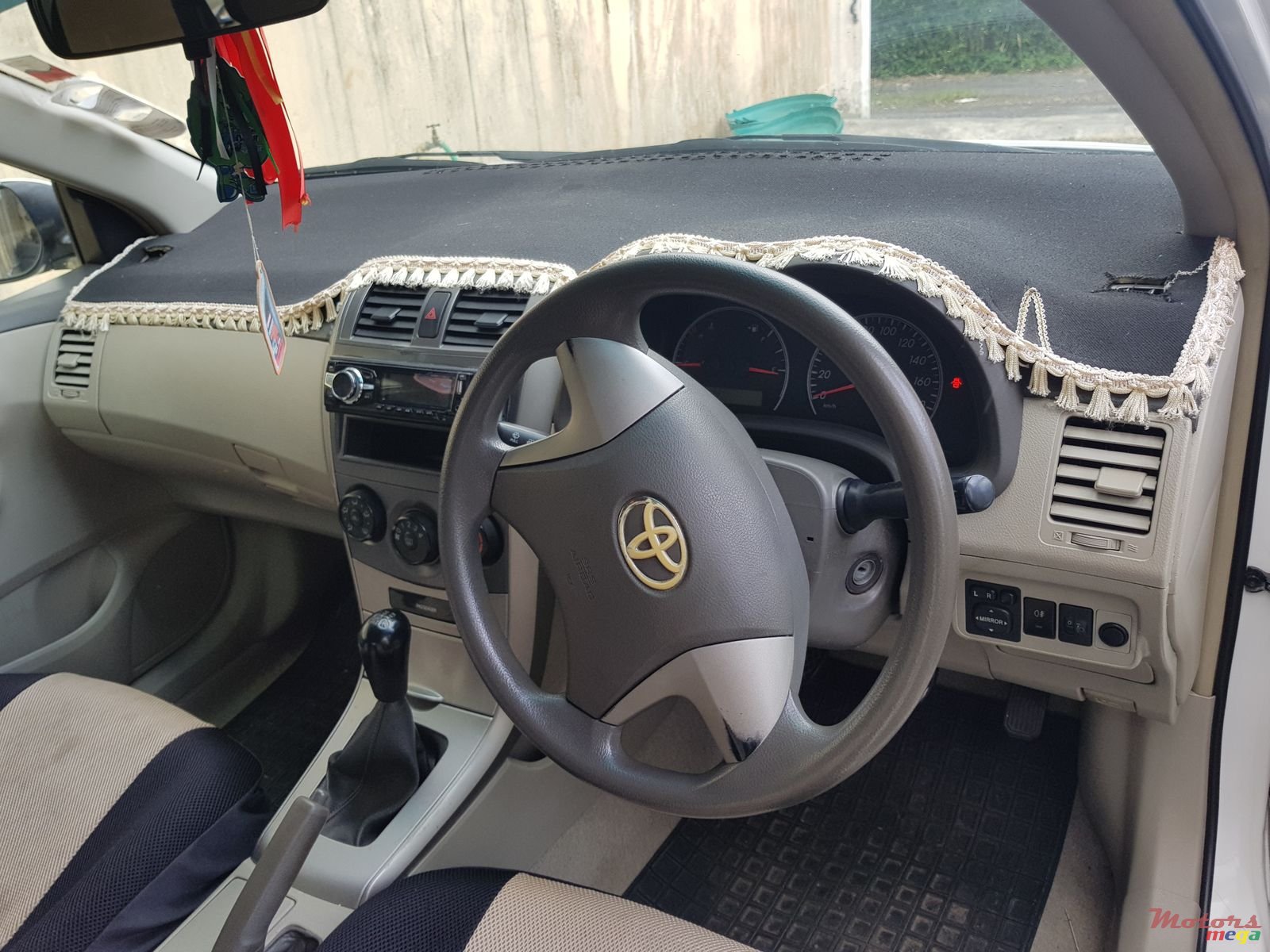 2008' Toyota Axio manual photo #4