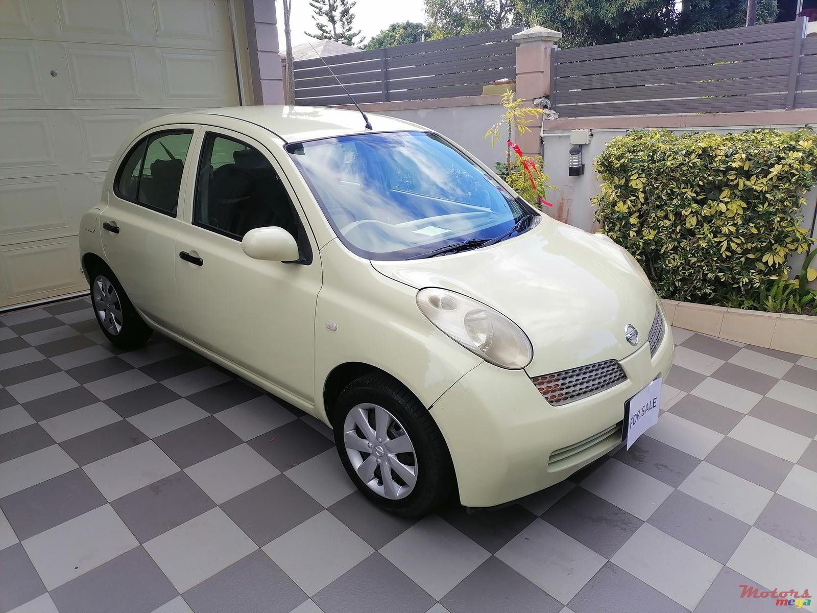 2003' Nissan March photo #4