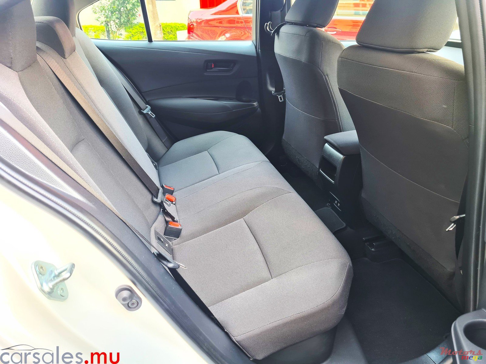 2021' Toyota Corolla 1.8 Hybrid photo #5