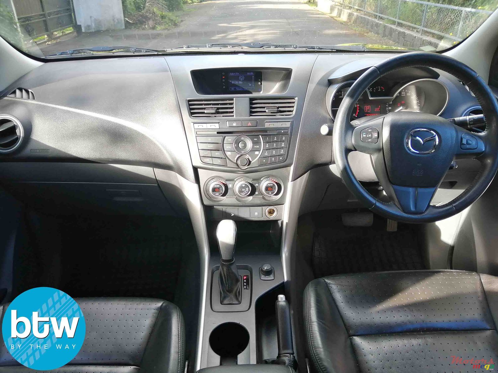 2014' Mazda BT-50 photo #5