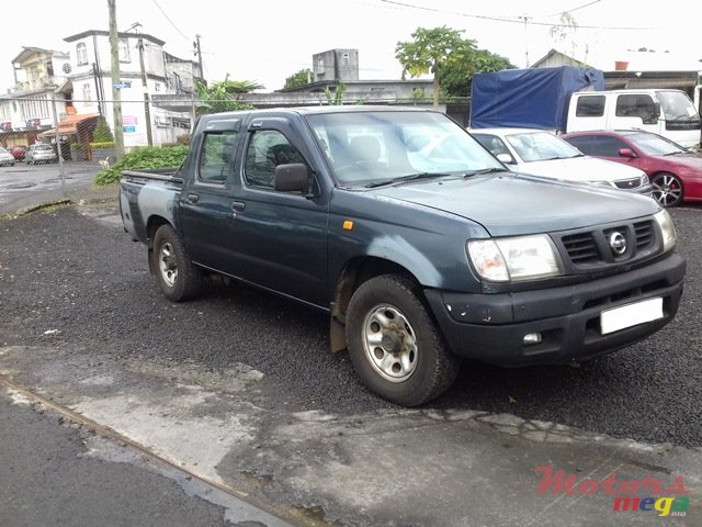 2004' Nissan 2*4  photo #1